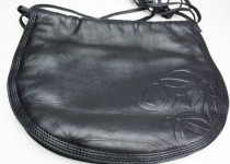 「ロエベショルダーバッグ買取りました」