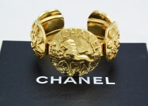 「シャネル CHANEL　バングル買取りました」
