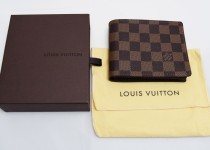 「ルイヴィトン　LOUIS VUITTON 財布　買取りました」