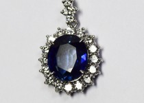 「サファイア・ダイヤモンド　ペンダントトップ　買取りました」