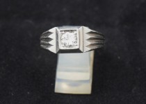 「ダイヤモンド　指輪　宝石　買取りました」