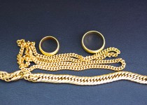 「金・プラチナ買取りました」