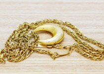 「金・プラチナ買取ります」