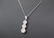 「ダイヤモンド　ネックレス　宝石　買取りました」