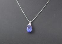 「タンザナイト　ネックレス　宝石　買取りました」