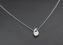 「ダイヤモンド　ネックレス　宝石　買取りました」