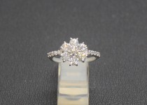 「ダイヤモンド　指輪　宝石　買取りました」