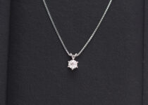 「ダイヤモンド　プチネックレス　宝石　買取りました」
