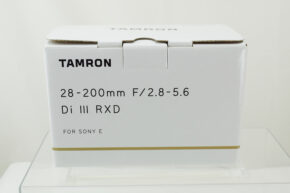 タムロン　28-200　2.8-5.6　レンズ