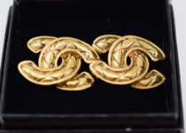 「シャネル　イヤリング　ココマーク　ブランド品　買取りました」