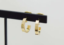 「カルティエ　ミニラブ　ピアス　ブランドジュエリー　買取りました」