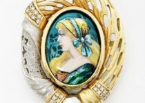 「梶光男　エマーユ　ブローチ　宝石　ブランドジュエリー　買取りました」